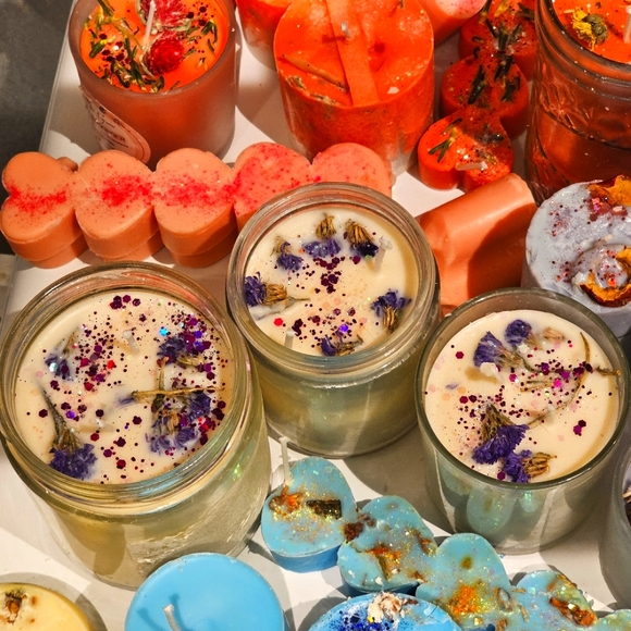 Christina's AmaZing Scented Candle Delights /Size, Color, Fragrance, & Potpourri - Picture 8 of 15